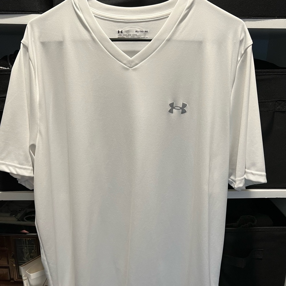 Under armour V Neck